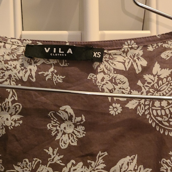 VILLA XS wrap mixed media top - Picture 7 of 10